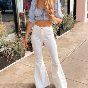 VIBRANT White high waist flare leg jeans
